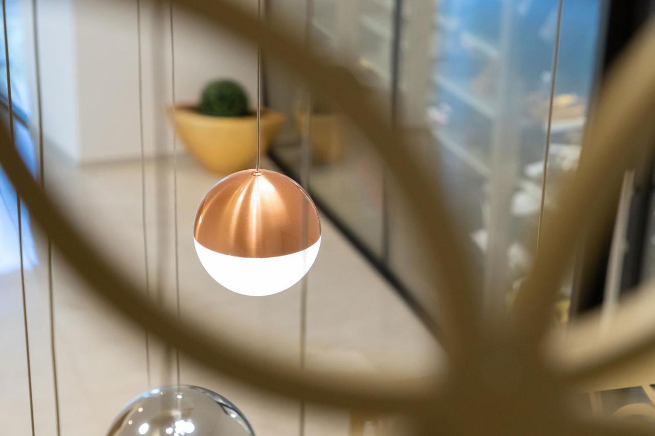 Nice Living Neue- Moderne Apartments Im Herzen Von Brixen - Kostenlose Brixencard - Ideal Fuer Familien, Paare, Geschaeftsreisende Und Allen Urlaubs Hungrigen Zewnętrze zdjęcie