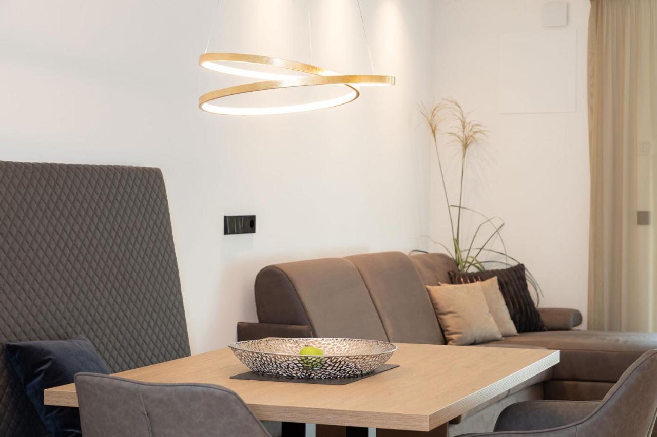 Nice Living Neue- Moderne Apartments Im Herzen Von Brixen - Kostenlose Brixencard - Ideal Fuer Familien, Paare, Geschaeftsreisende Und Allen Urlaubs Hungrigen Zewnętrze zdjęcie